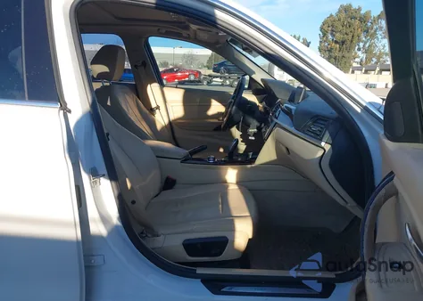 2013 BMW 328I z USA, uszkodzony, nr VIN WBA3C1G51DNN93689